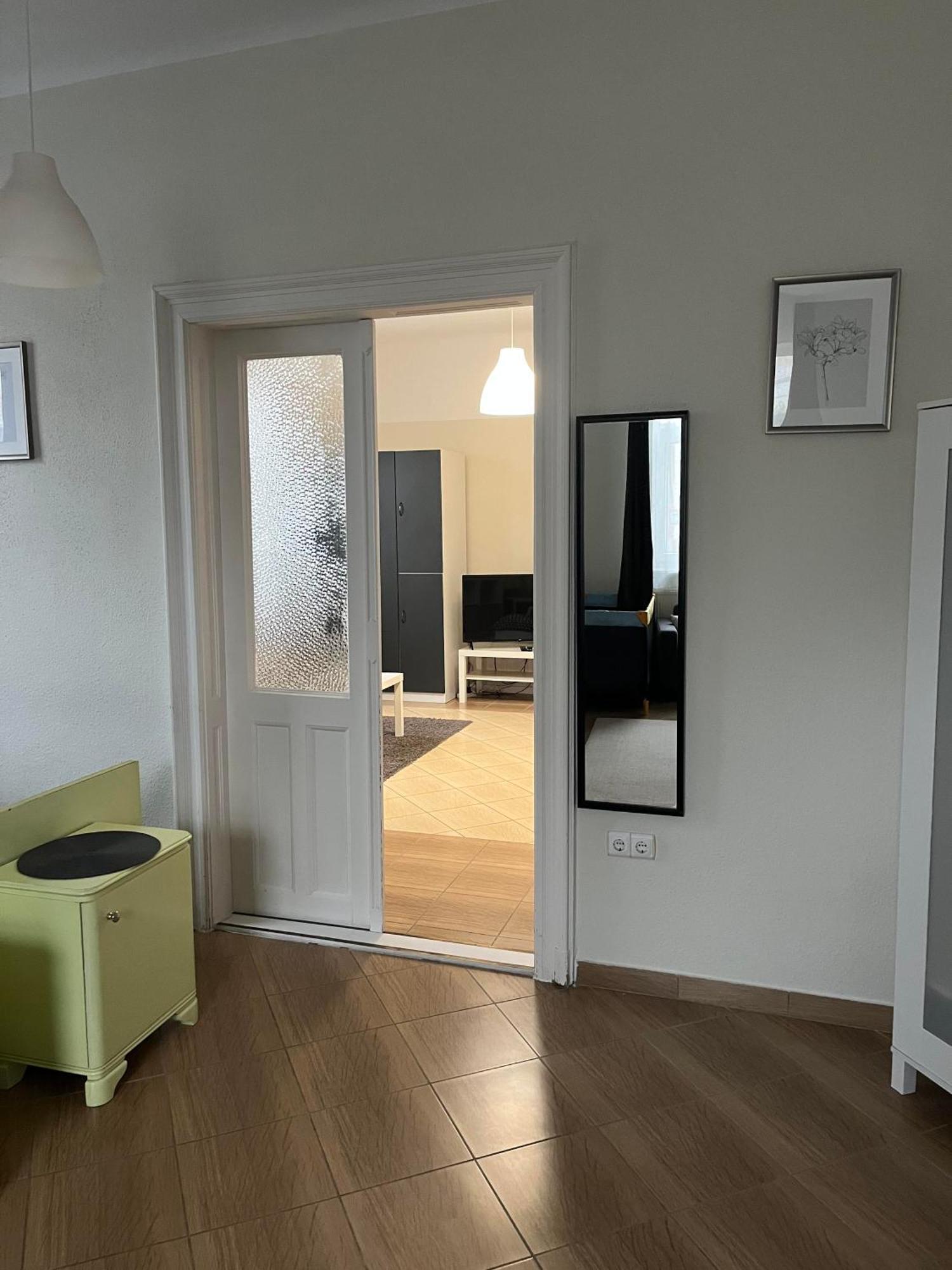 Idill Apartmanhaz B&B Tiszafured Luaran gambar